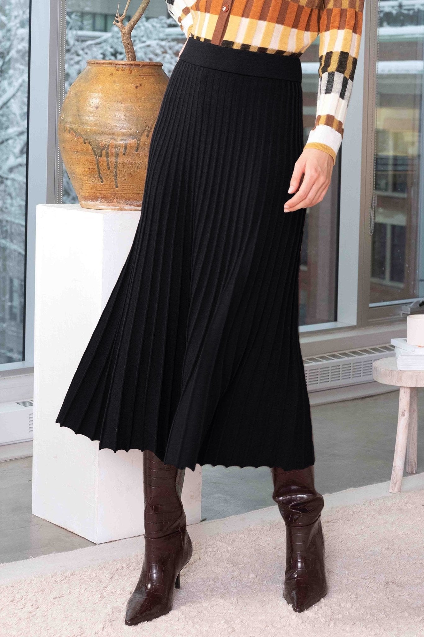Alison Sheri A44178 Skirt Pleated Knit Black - Dotique