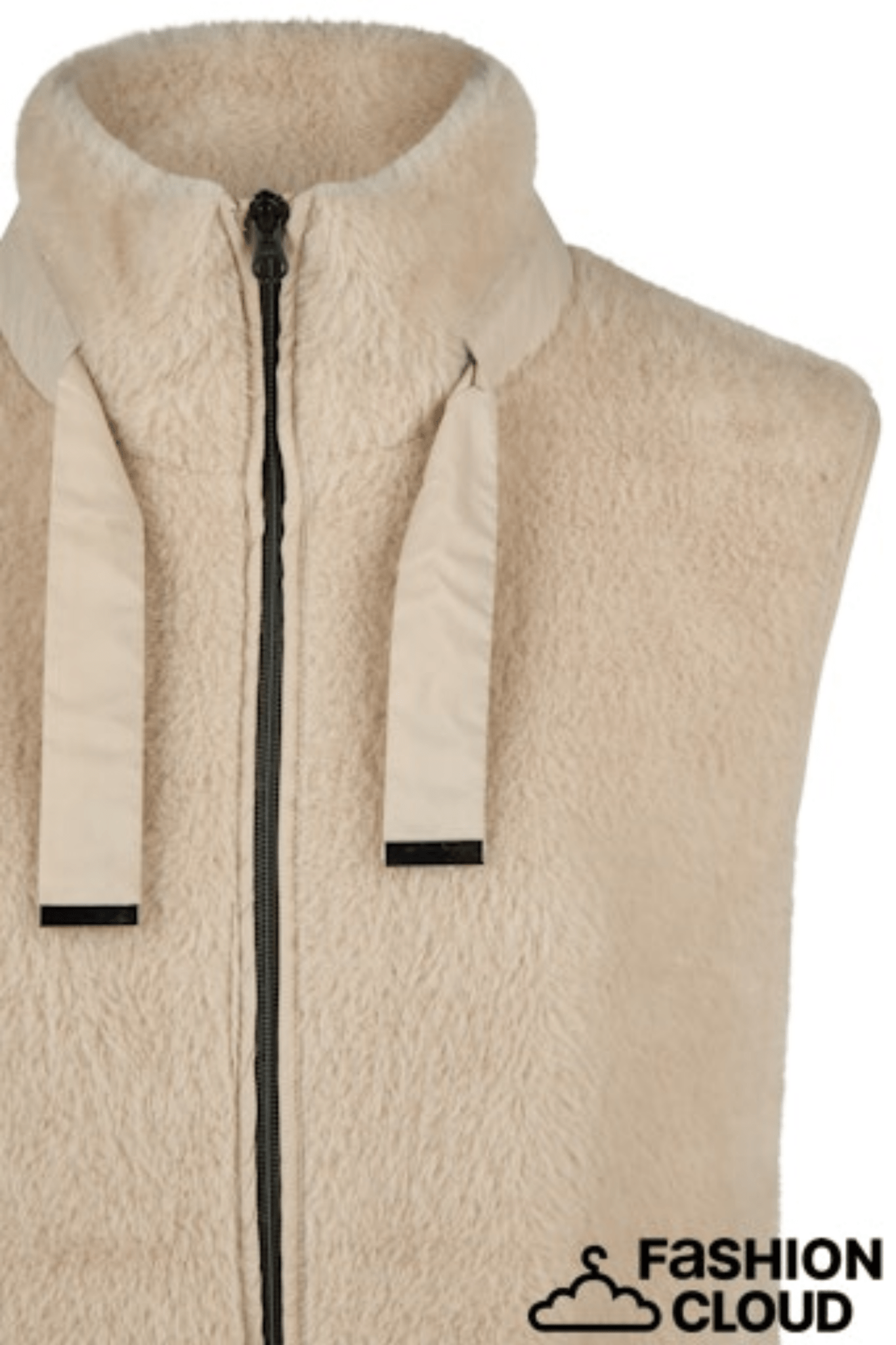 barbara-lebek-36870052-sand-gilet