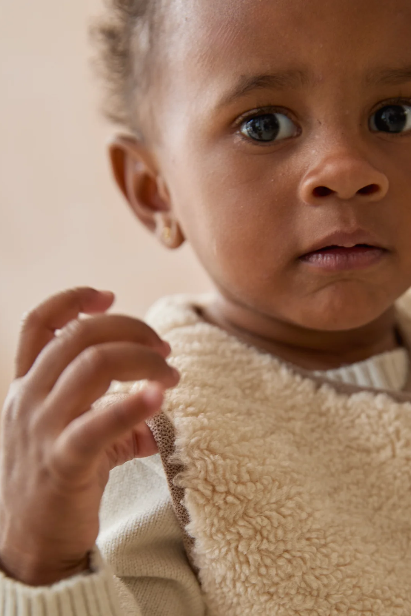 Chalk Mini Babies Lamb Gilet Polar Cream