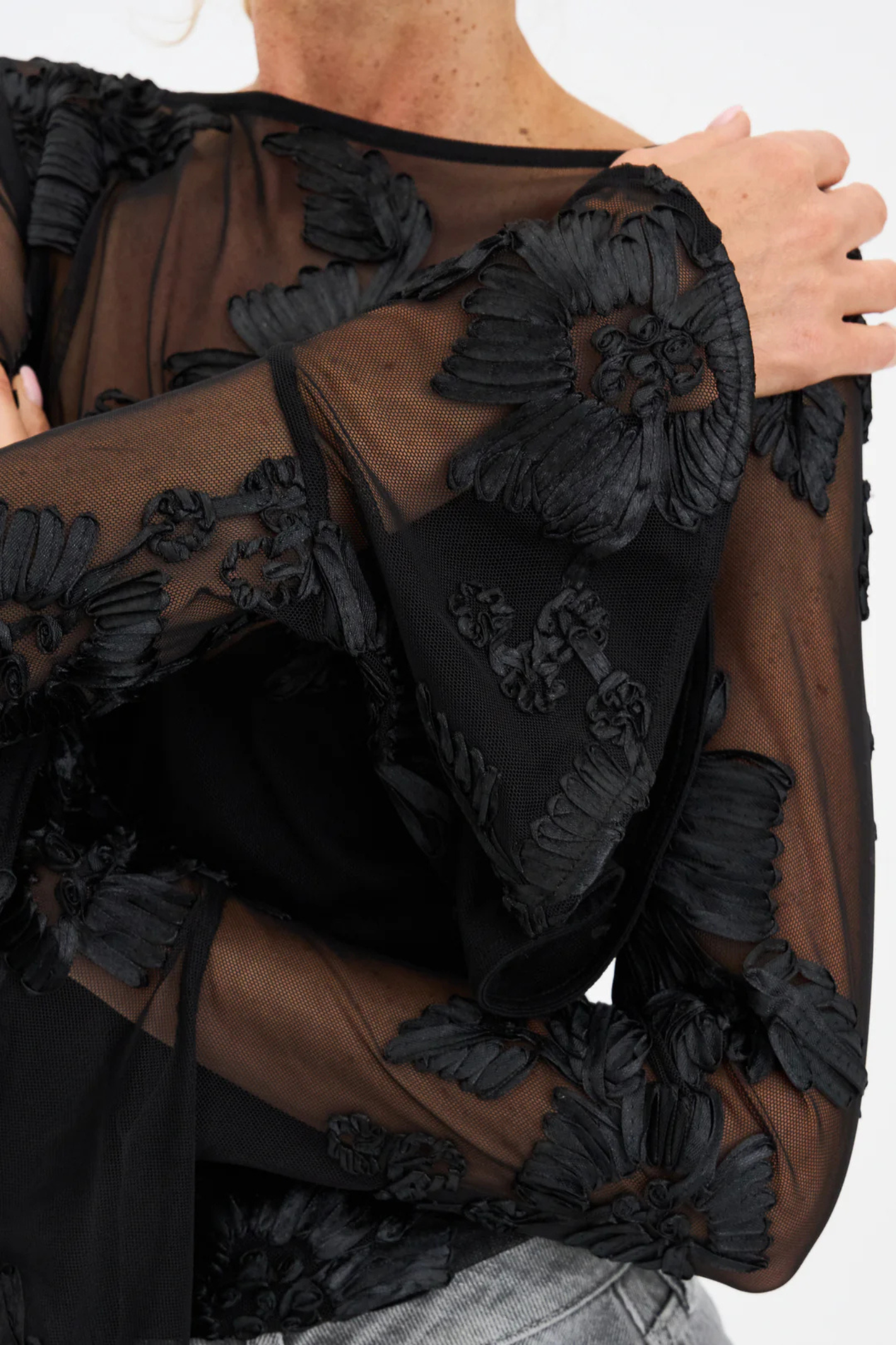 Pieszak J235163 PD-Melia Flounce Sleeve Mesh Blouse Black