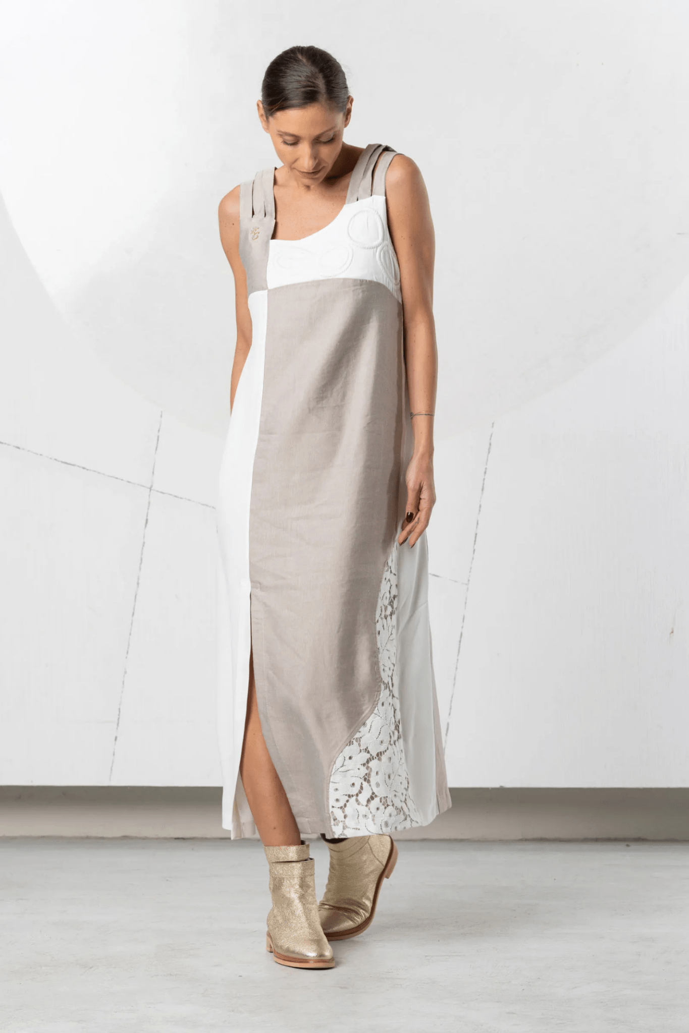 elisa-cavaletti-05080-long-dress-in-beige-and-white-linen-blend-dotique-1