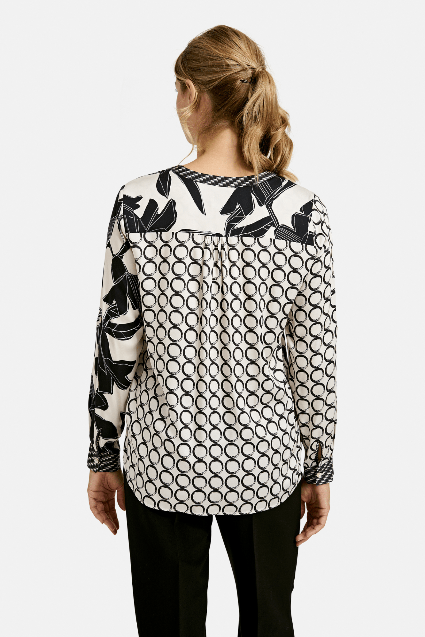 Milano 44-6372-3019  Cream/ Navy Cream Print Round Neck Blouse