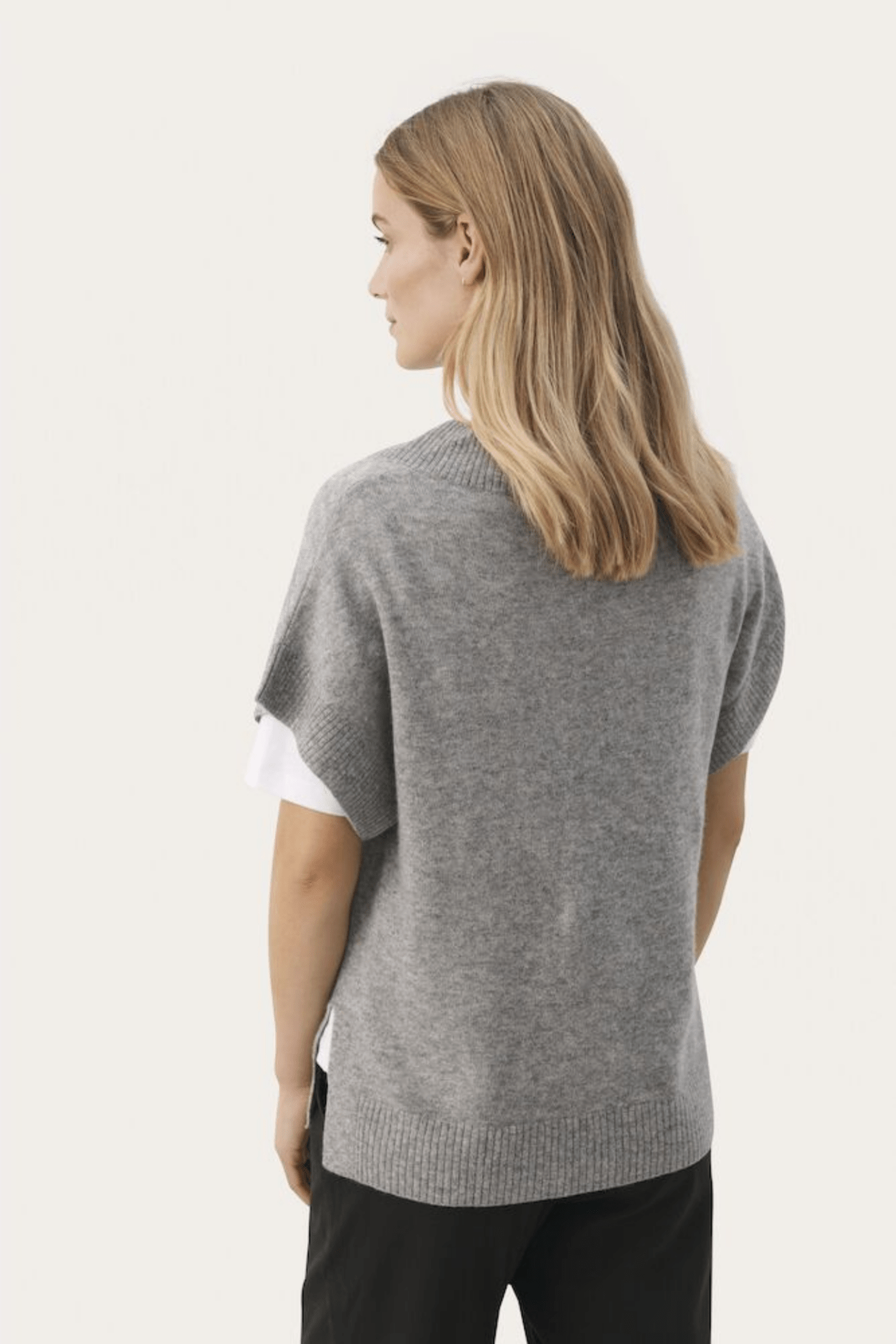 Part Two HevinPW cashmere jumper dark grey melange at Dotique – relaxed fit round neck pure cashmere knit.