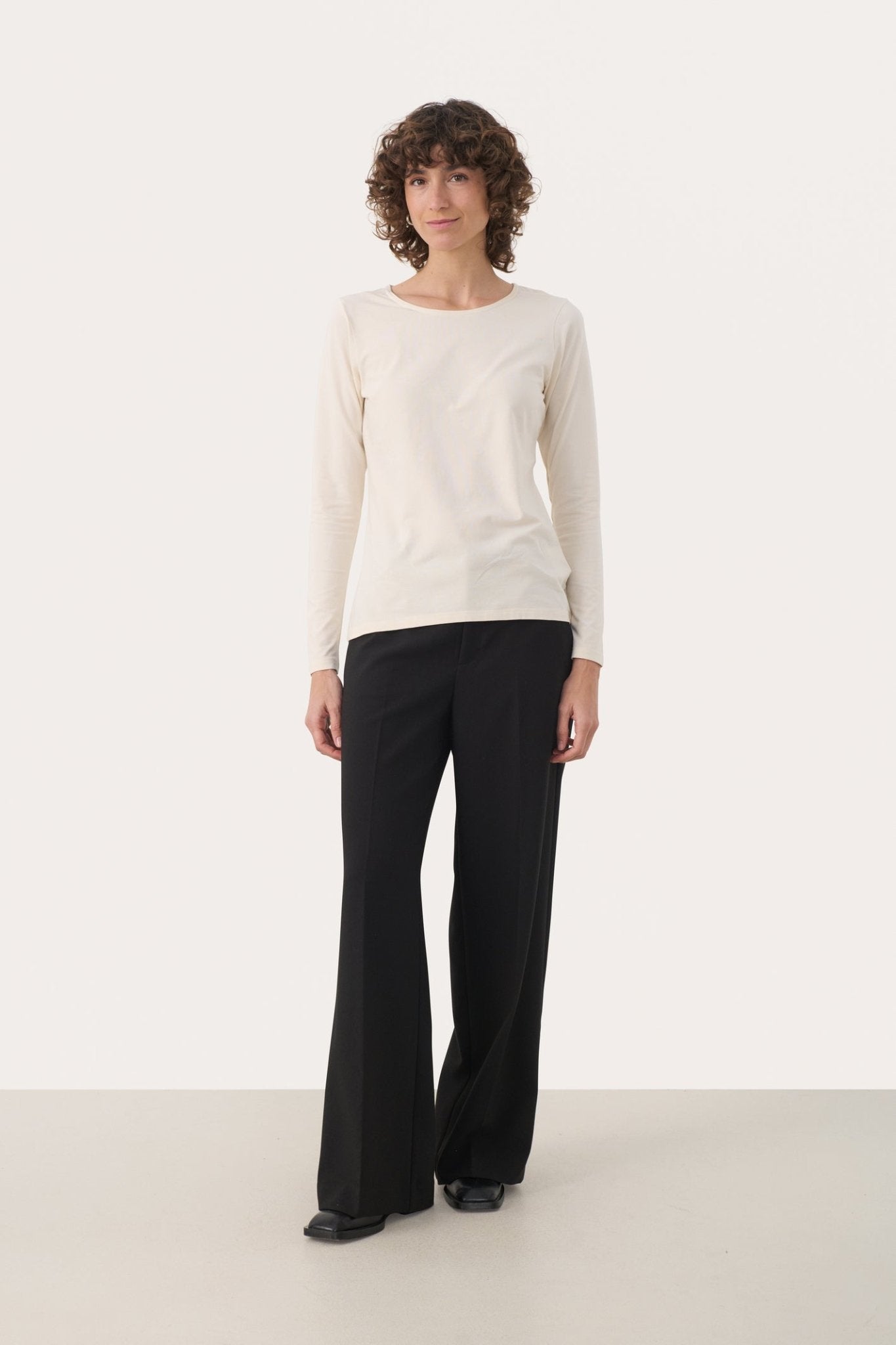 Part Two NemajasPW long sleeve t-shirt in whitecap gray with round neck, available at Dotique