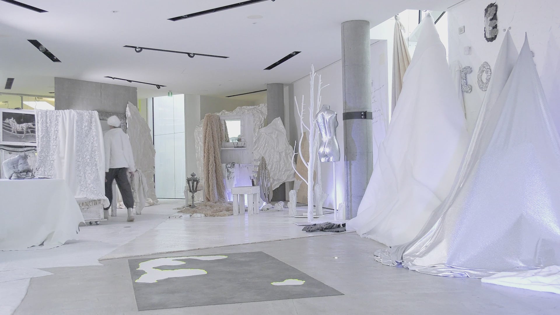 Elisa Cavaletti  Virgin Wool Poncho – Incontro Offwhite – ELW254017208 03149