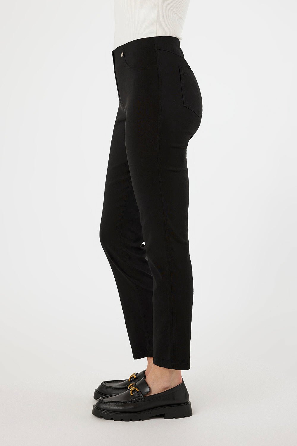 Robell Bella 51559 73cm- Short Fit - Black model side