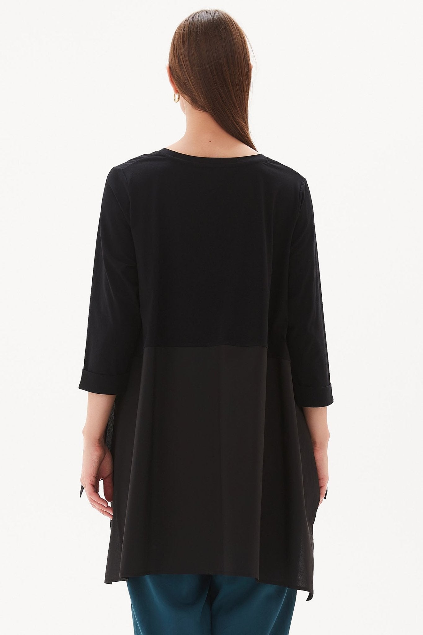 Tirelli 23A3108 Ava Black Relaxed Fit Round Neck Top - Dotique