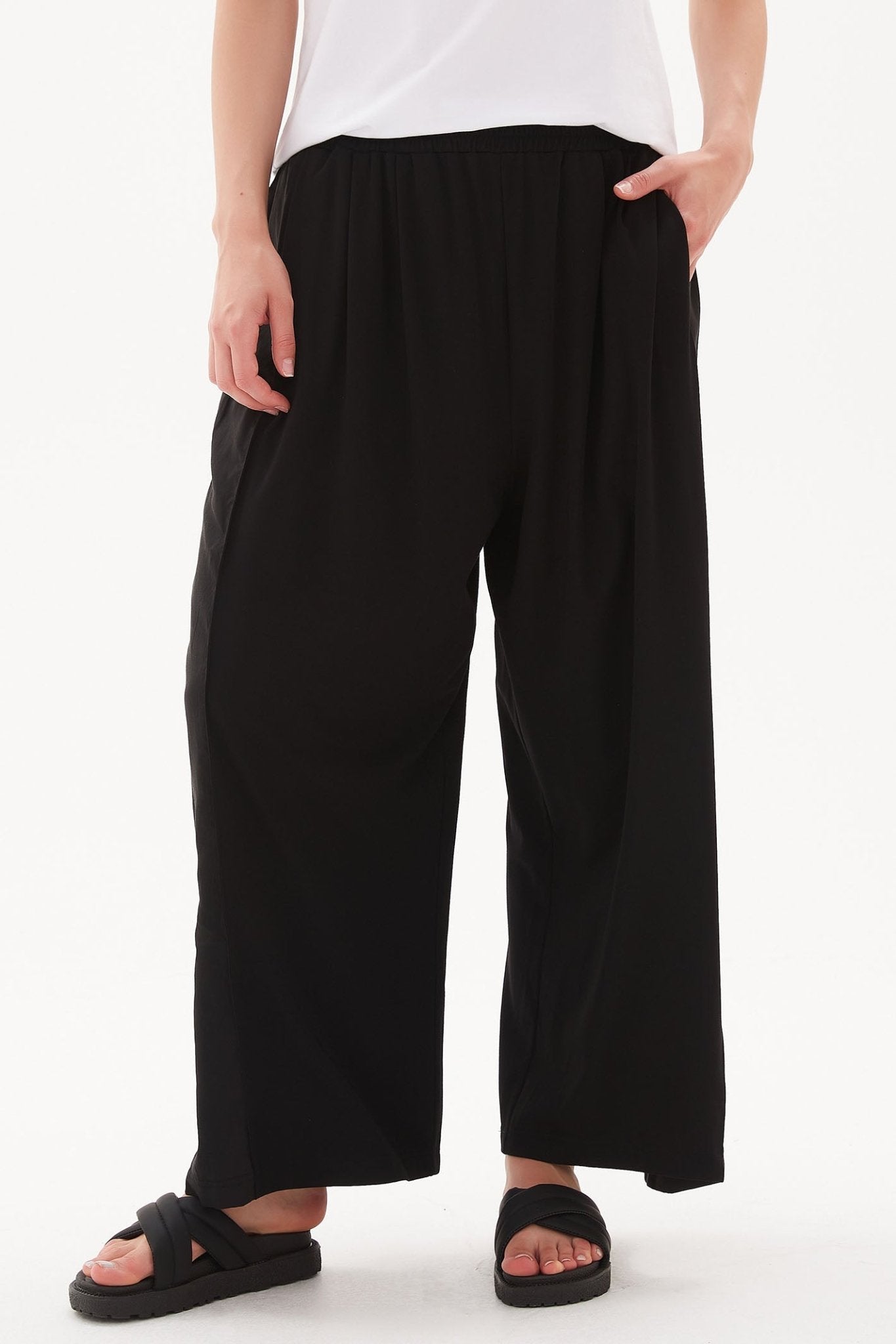 Tirelli Trousers Wide Leg Black 3125 - Dotique