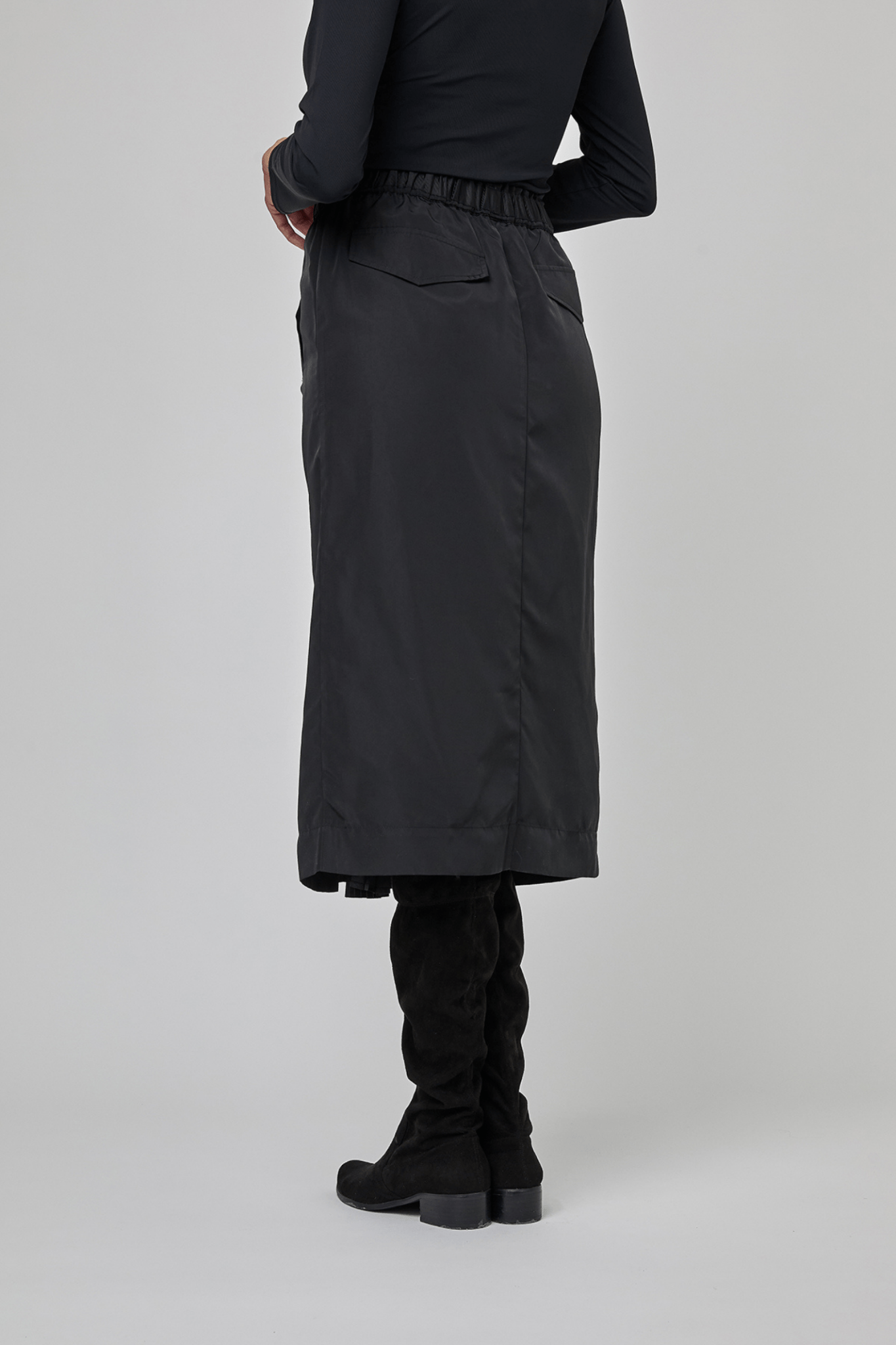 Uchuu CF25 - 203 Black Skirt with Side Pleates - Dotique - Uchuu