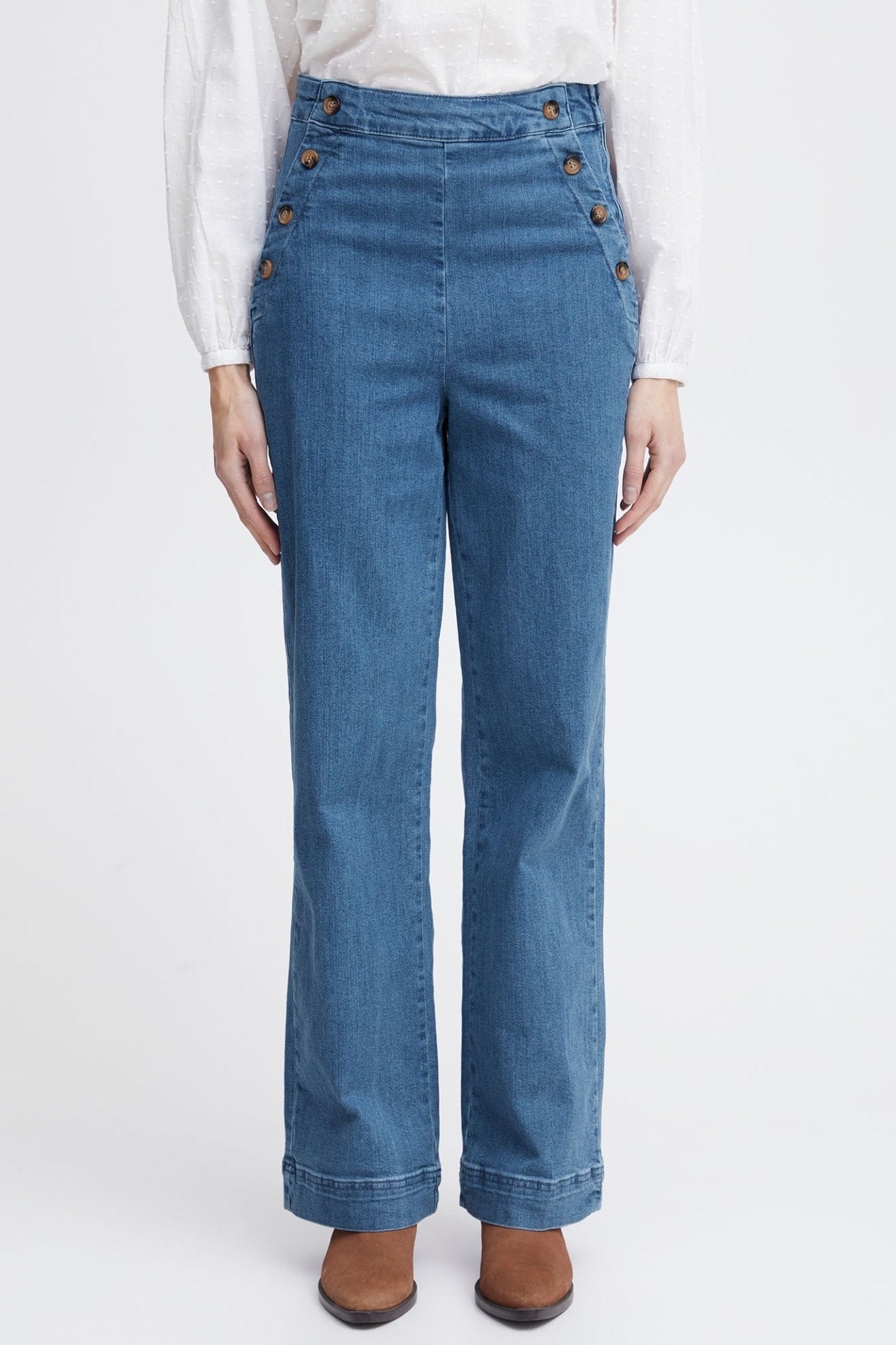 Atelier Reve 20119910 IRHARPER Medium Blue Washed Denim Button Detail Jeans - Dotique Chesterfield