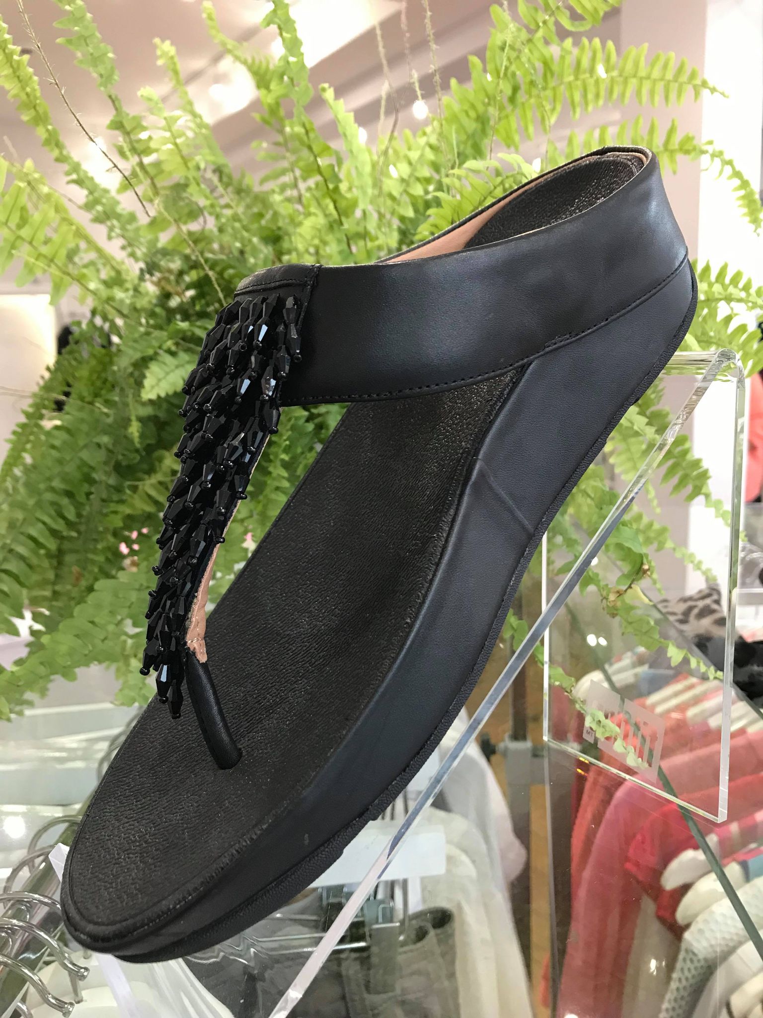 FitFlop Black Rumba Toe - Thong Sandals | Dotique - Dotique - Fitflop