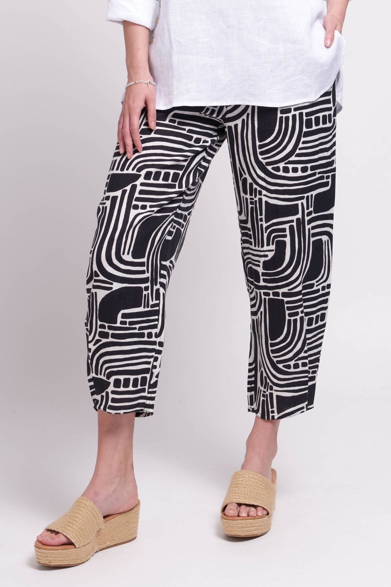 Foil 7481 A - mazing Black White Print Up & Away Linen Trousers - Dotique - Foil