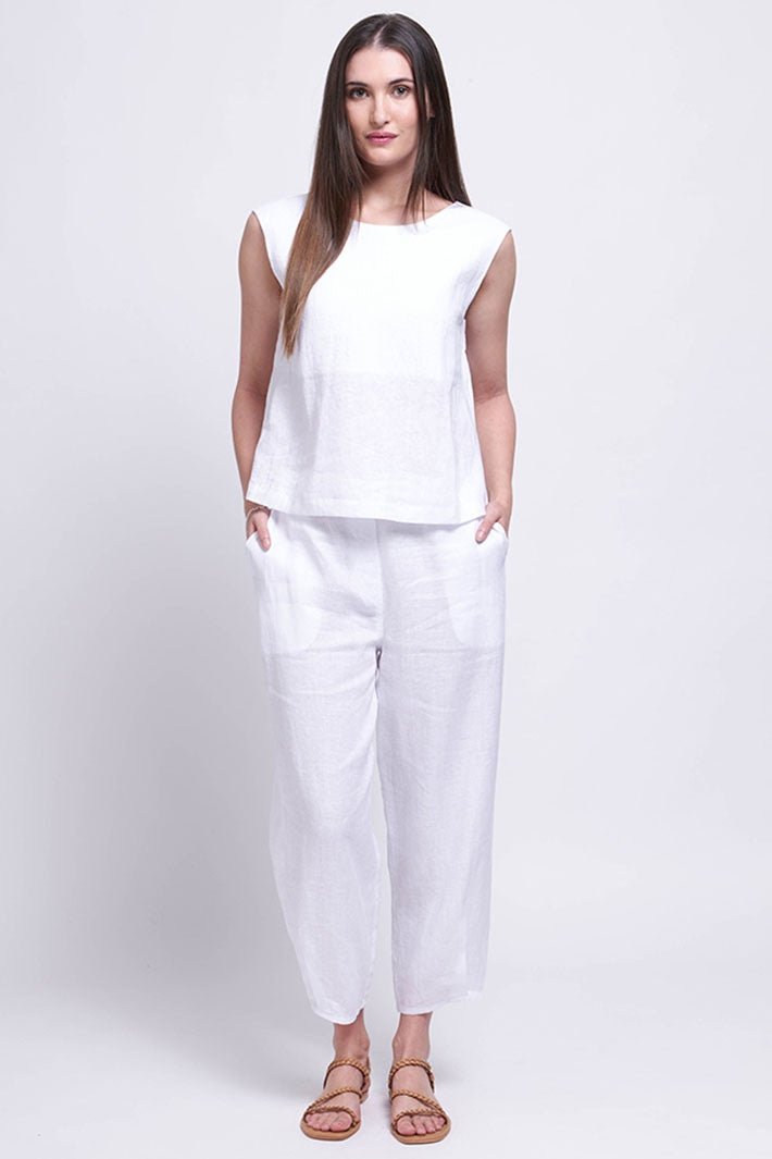 Foil 7481 White Sleeveless Top - Dotique