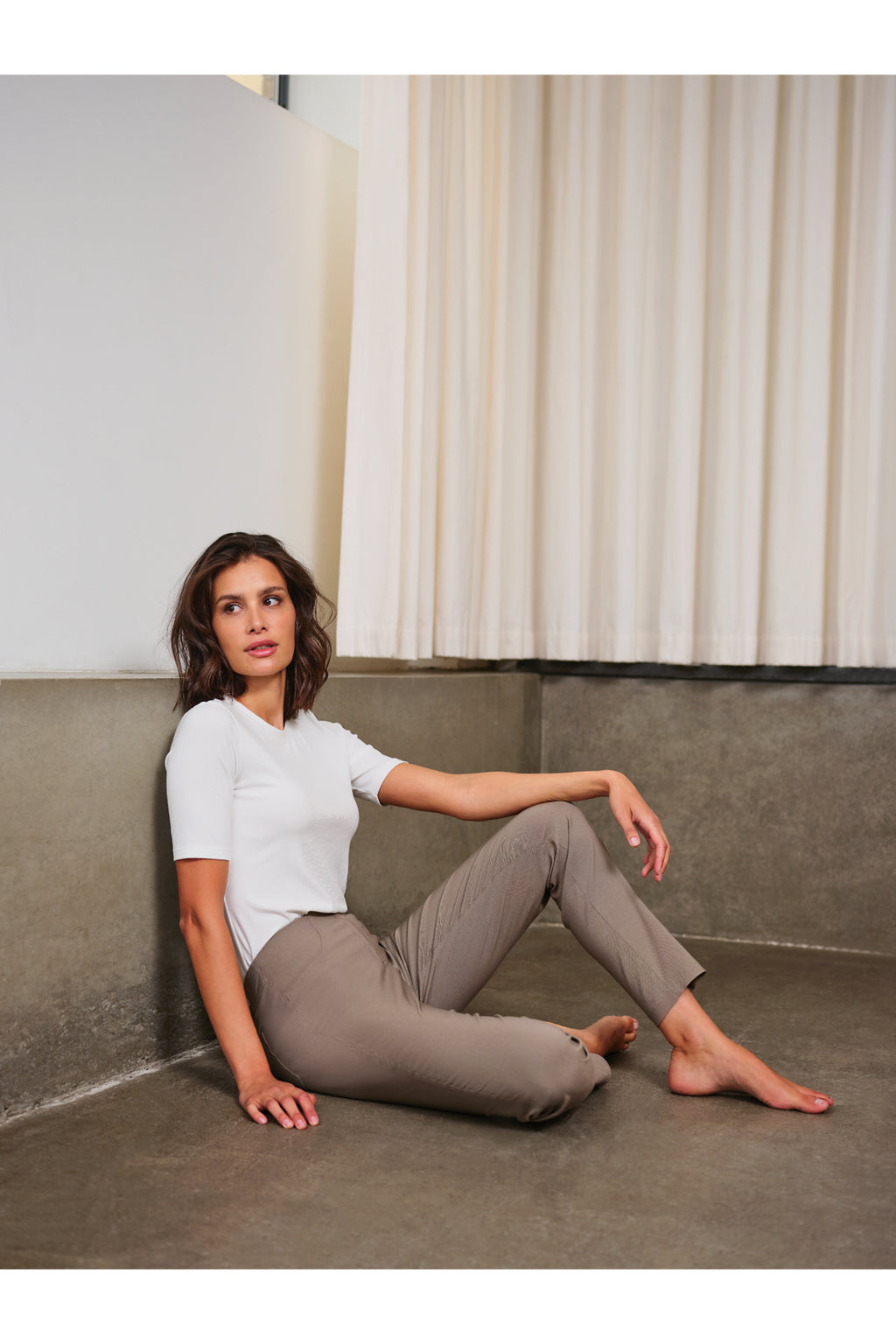 Model wearing Robell 51559-5499-17 Bella K (73cm) Petite Trouser - Camel (17) by Robell, shop Robell at Dotique.