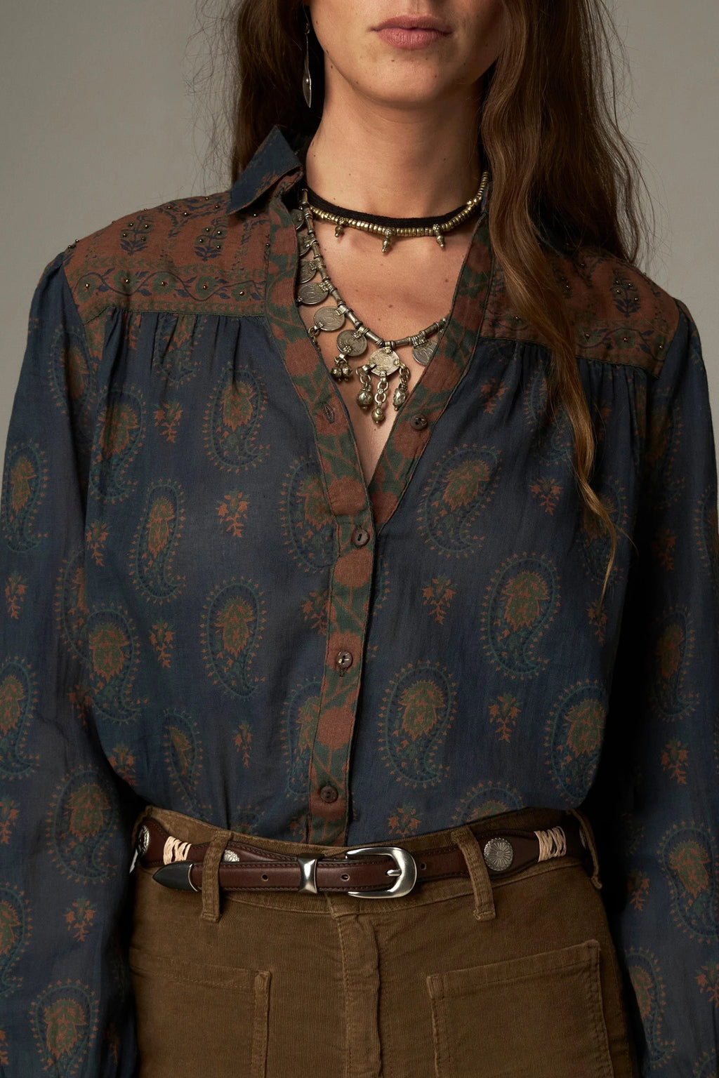 Shop the Maison Hotel Louis Shirt in Ganges Dark Blue at Dotique. A printed cotton shirt with contrast detailing, V-neck and an easy relaxed shape.
