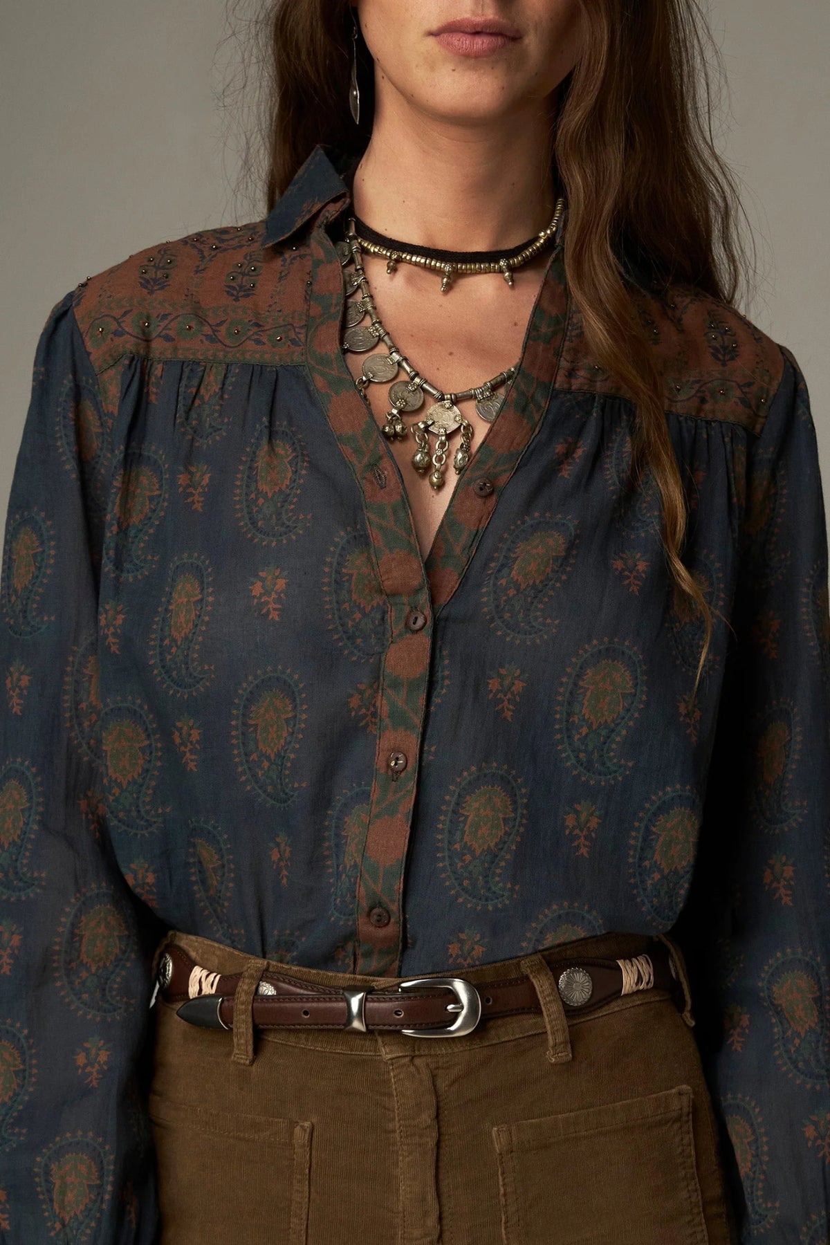 Shop the Maison Hotel Louis Shirt in Ganges Dark Blue at Dotique. A printed cotton shirt with contrast detailing, V-neck and an easy relaxed shape.