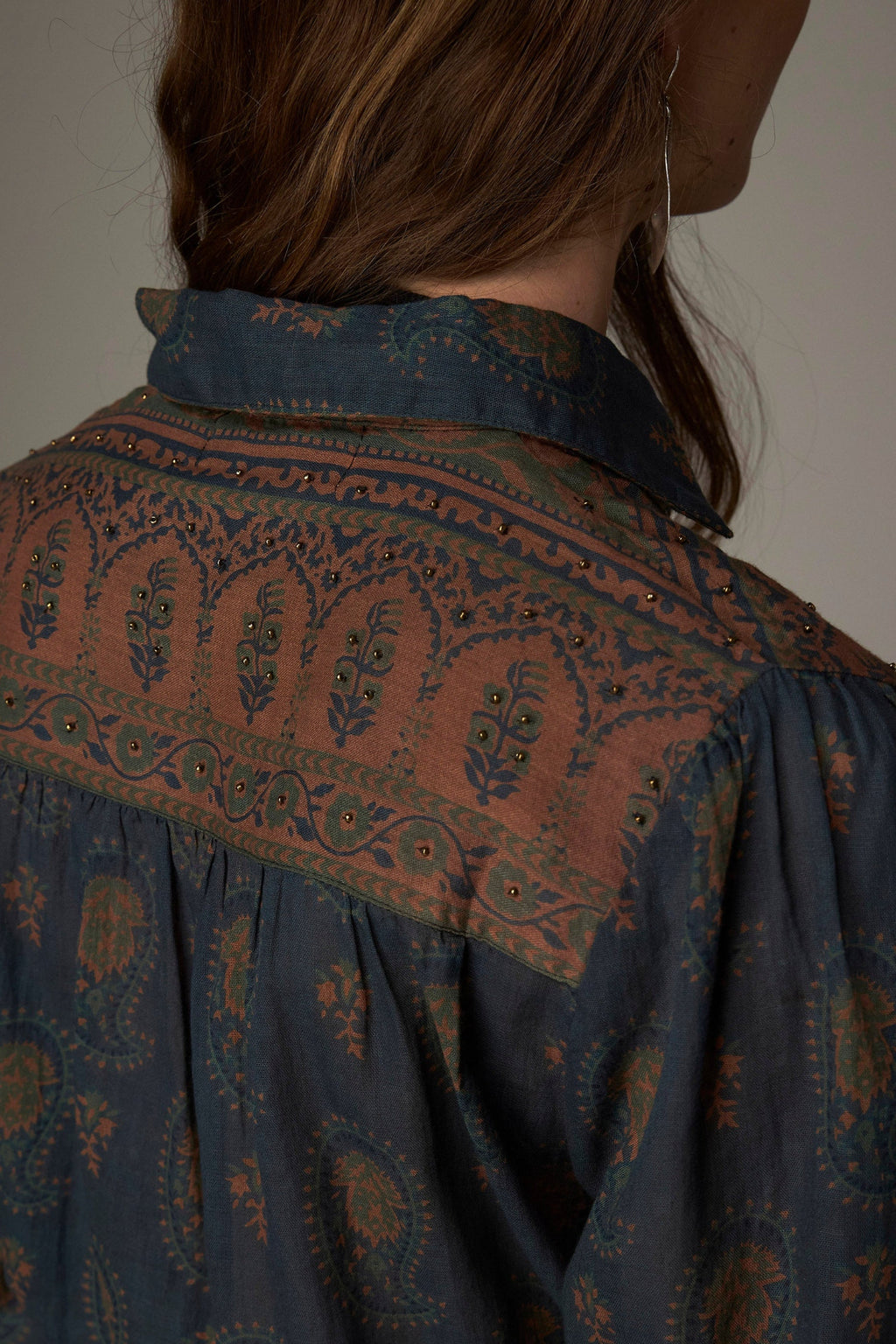 Shop the Maison Hotel Louis Shirt in Ganges Dark Blue at Dotique. A printed cotton shirt with contrast detailing, V-neck and an easy relaxed shape.