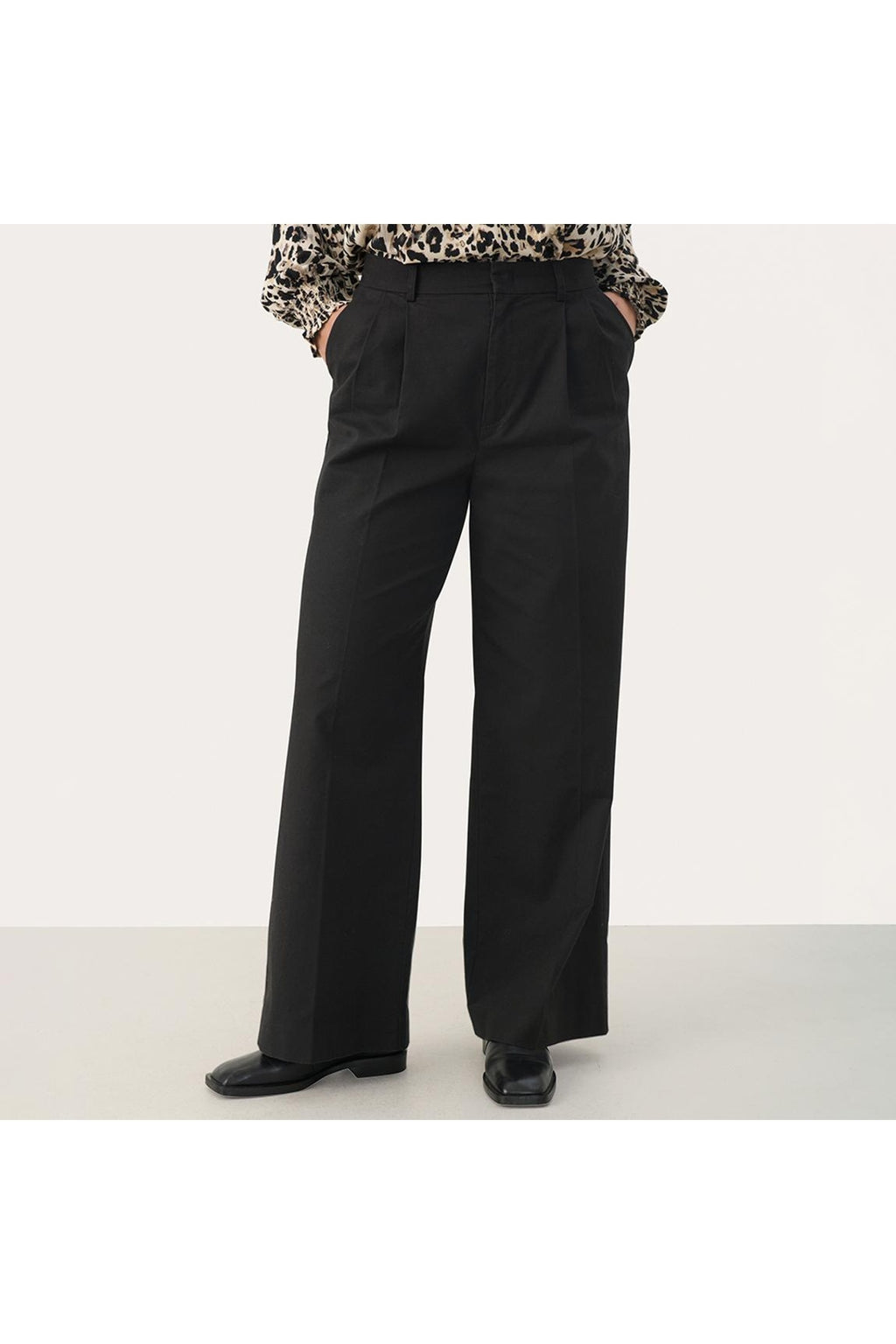 Shop Part Two at Dotique – 30309314 Cherran Cotton Trousers Black – view 1