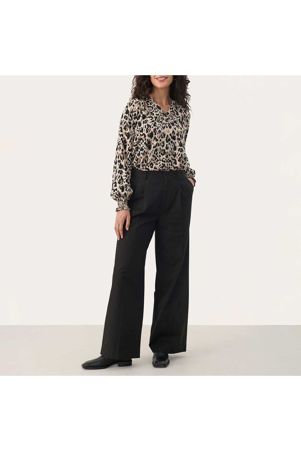 Shop Part Two at Dotique – 30309314 Cherran Cotton Trousers Black – view 3
