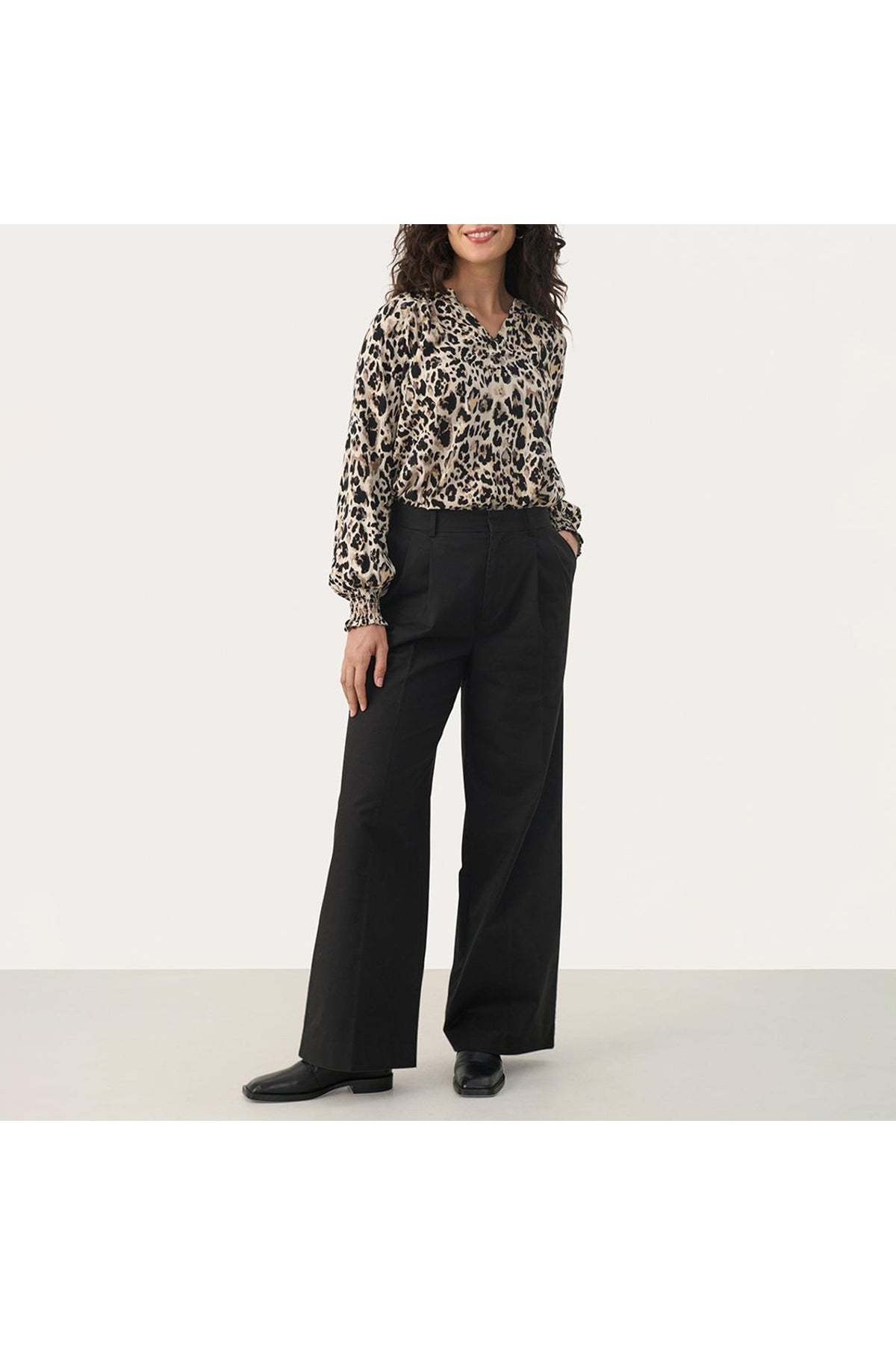 Shop Part Two at Dotique – 30309314 Cherran Cotton Trousers Black – view 3
