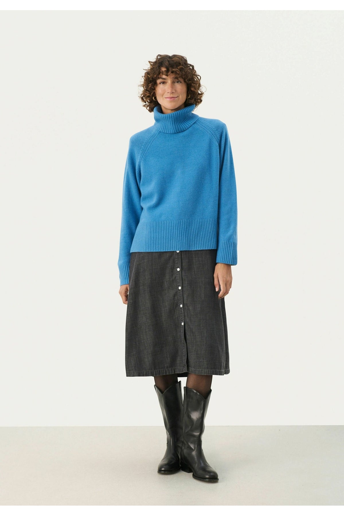 Shop Part Two at Dotique – 30309019 LeightonPW PU Parisian Blue – view 3