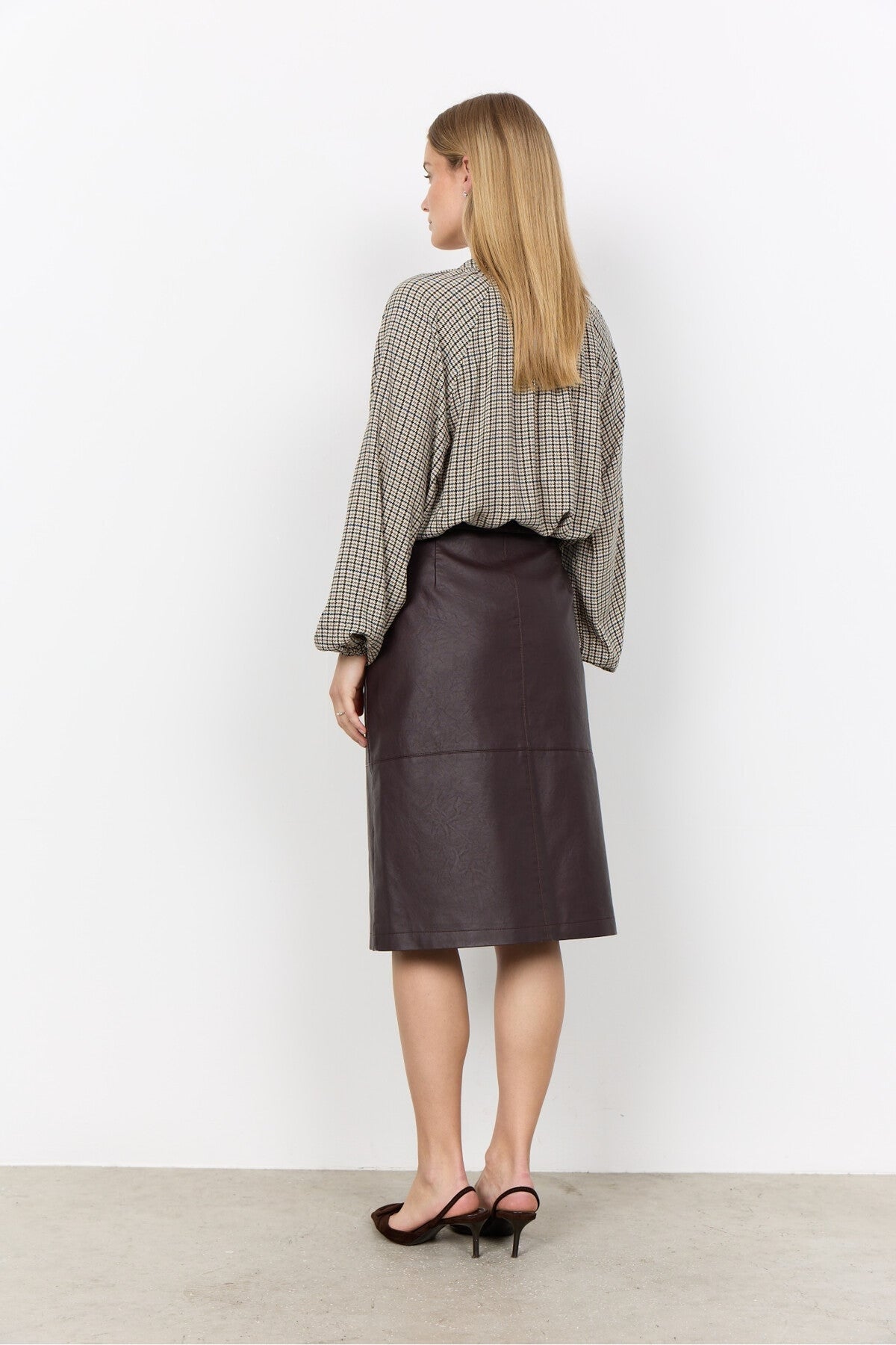 Soya Concept Halia 1 Blouse Taupe — view 3. Shop Soya Concept at Dotique