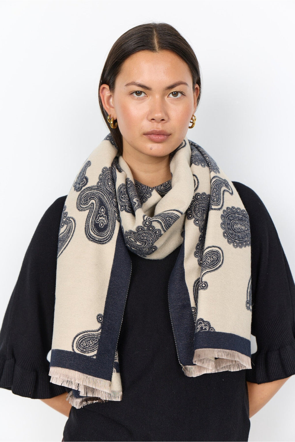 Soya Concept Hanar 1 Scarf Navy — view 1. Shop Soya Concept at Dotique