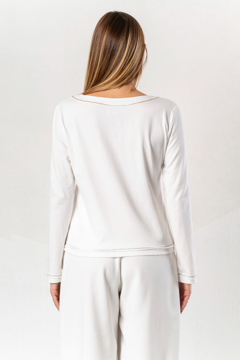 Shop the Elisa Cavaletti ELW265011820 Off White Top at Dotique. A premium cotton-rich designer layering top with stretch from the AW26 collection.