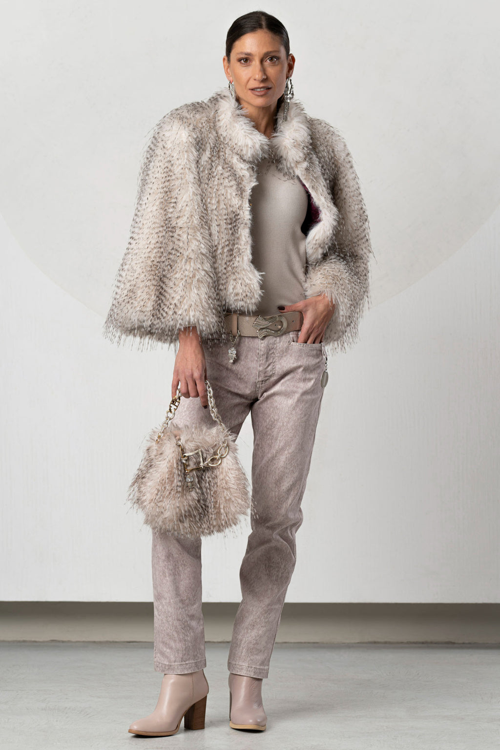 Model wearing Elisa Cavaletti ELW266003700 Jeans - Print styled with faux fur jacket and bag, shop Elisa Cavaletti at Dotique