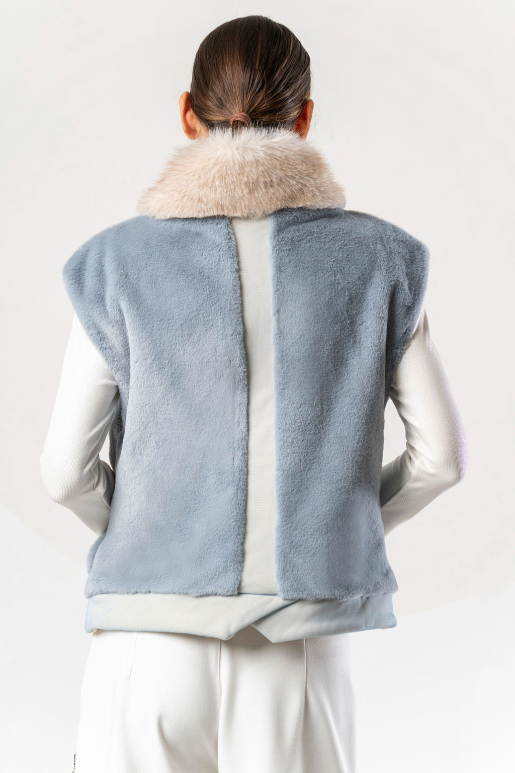 Discover the Elisa Cavaletti ELW267014504 Gilet at Dotique. A premium light blue and beige designer gilet with distinctive mixed-texture detailing.
