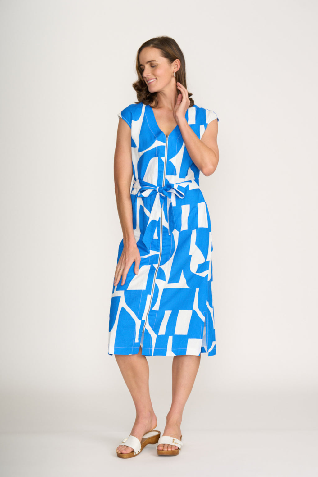 Woman wearing Foil Fo8294 You Little Zipper Dress Reflection in blue and white, shop Foil at Dotique.