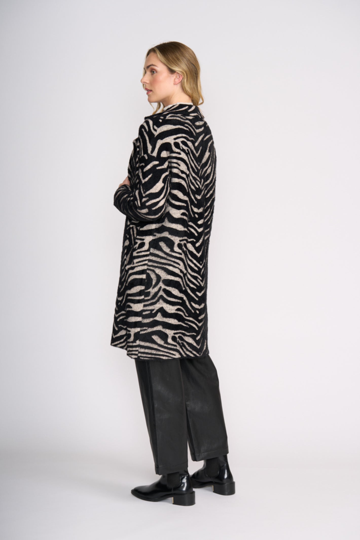 Foil FO8370 Lash Queen Coat Zebra