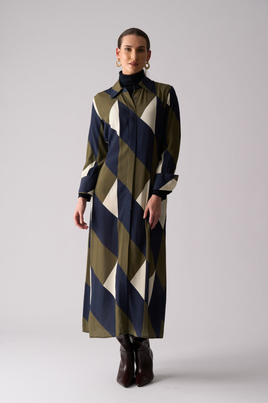 Foil FO8501 Maximum Impact Dress Mod Geo