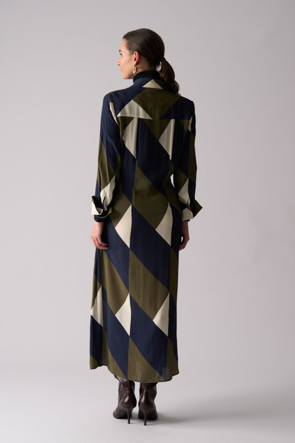 Foil FO8501 Maximum Impact Dress Mod Geo