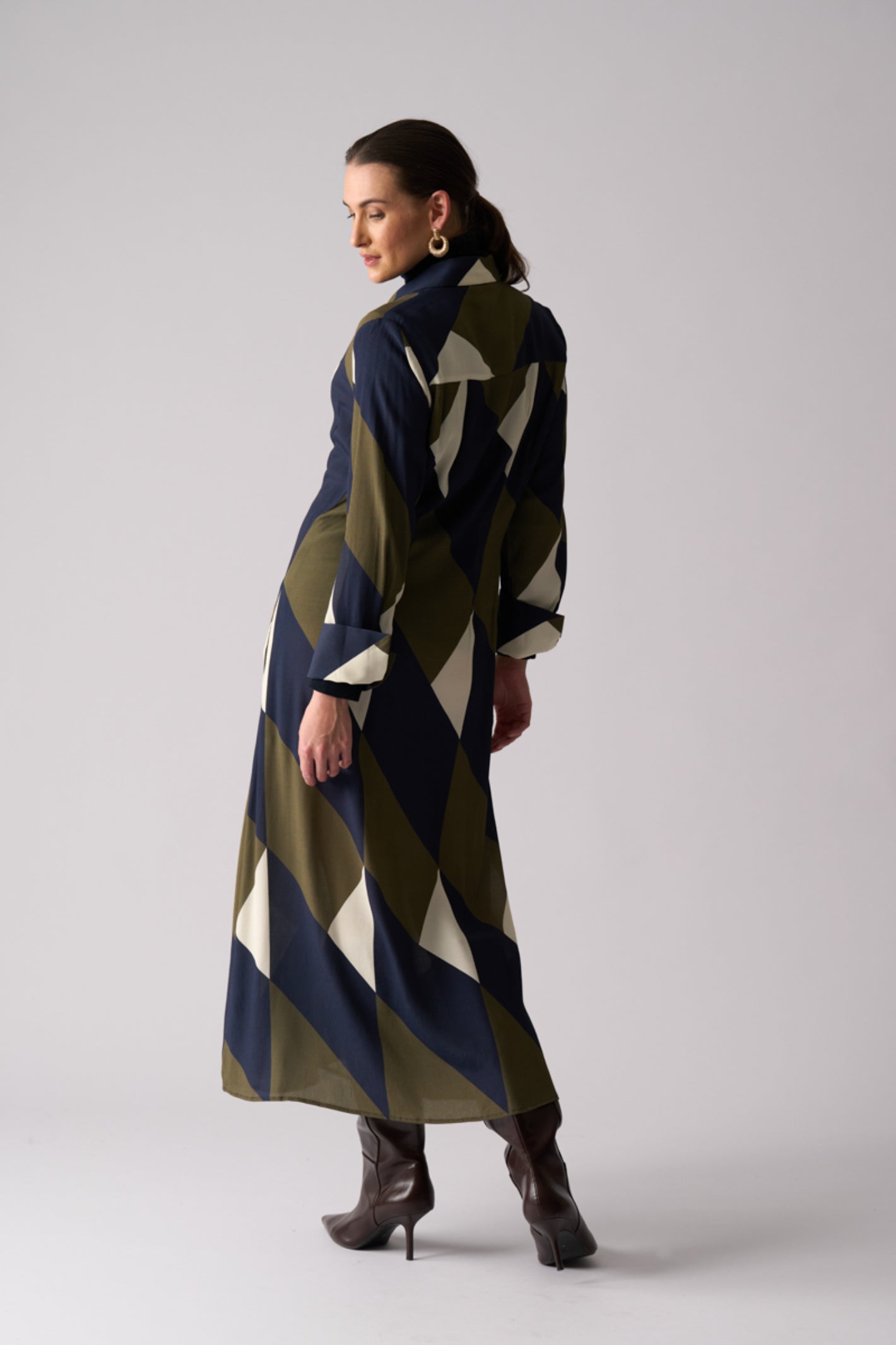 Foil FO8501 Maximum Impact Dress Mod Geo