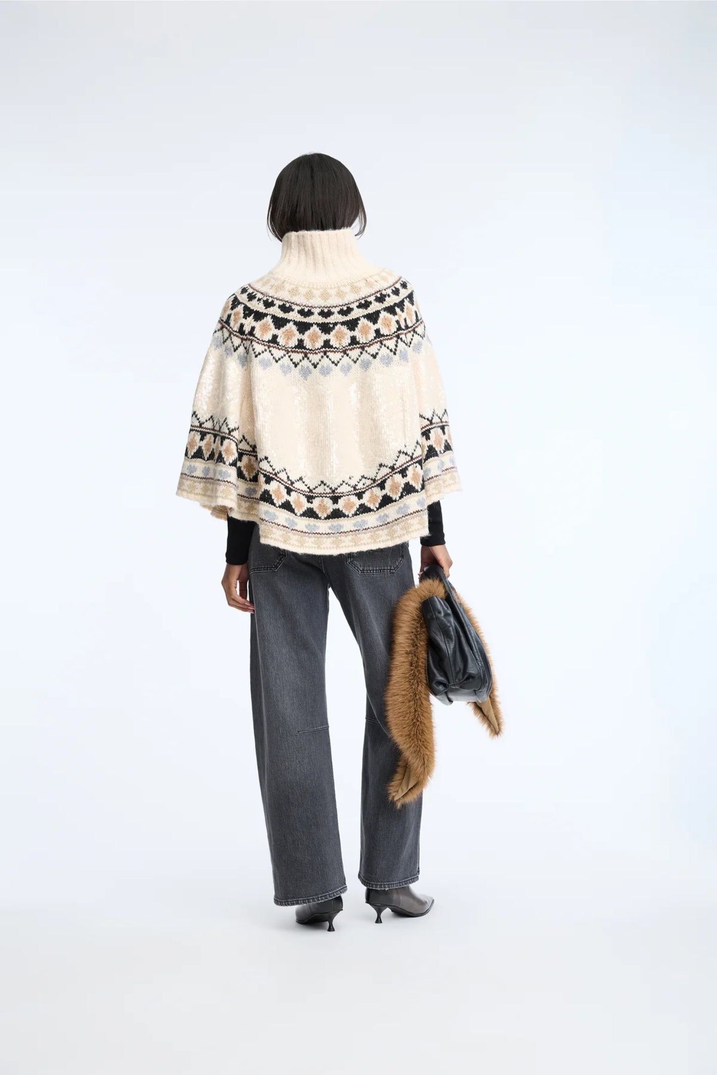 MUNTHE Verst Sequin Knitted Poncho – Mix Creme