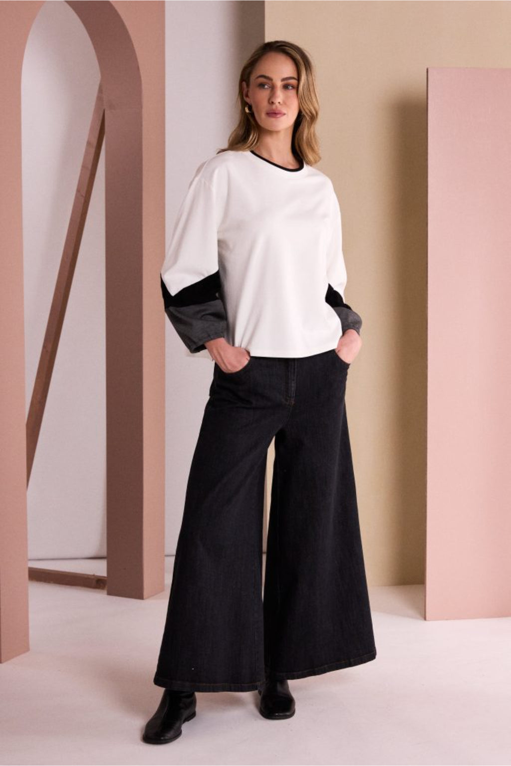 Naya NAW26313 Off White /Black Round Neck Soft Top With Colour Band Sleeve