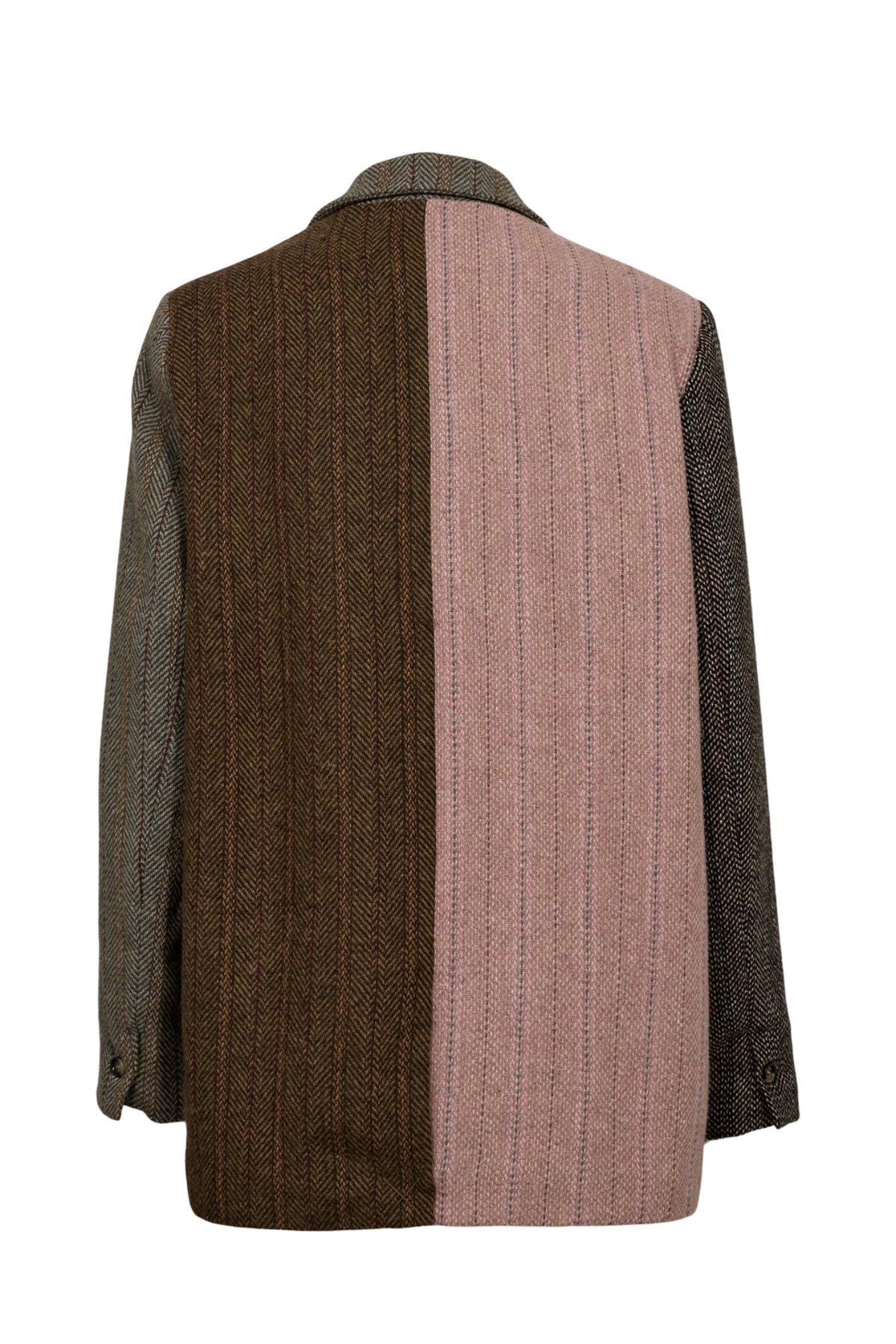 Shop the Nümph NUAVLI Herringbone Blazer in Polignac at Dotique. A wool-blend patchwork blazer in pink, brown and grey herringbone panels.
