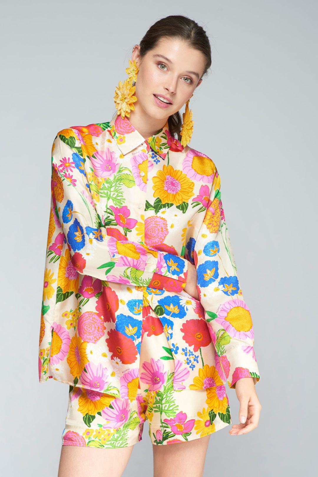 Vilagallo-32322-Shirt-Mariela-Flor-Seda---Silk-Shirt-with-Coloured-Flowers-2