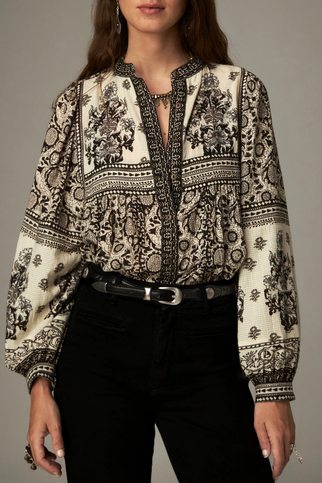 Shop the Maison Hotel Azar Blouse in Antique Bone at Dotique. A printed cotton blouse with contrast detailing, button front and an easy relaxed shape.