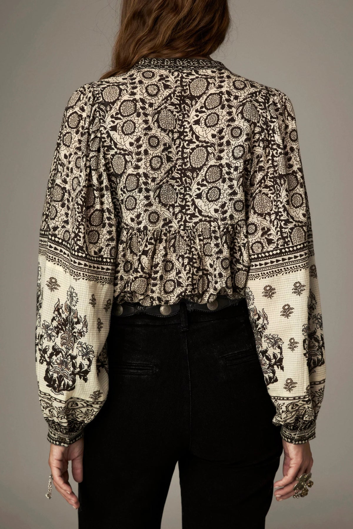 Shop the Maison Hotel Azar Blouse in Antique Bone at Dotique. A printed cotton blouse with contrast detailing, button front and an easy relaxed shape.
