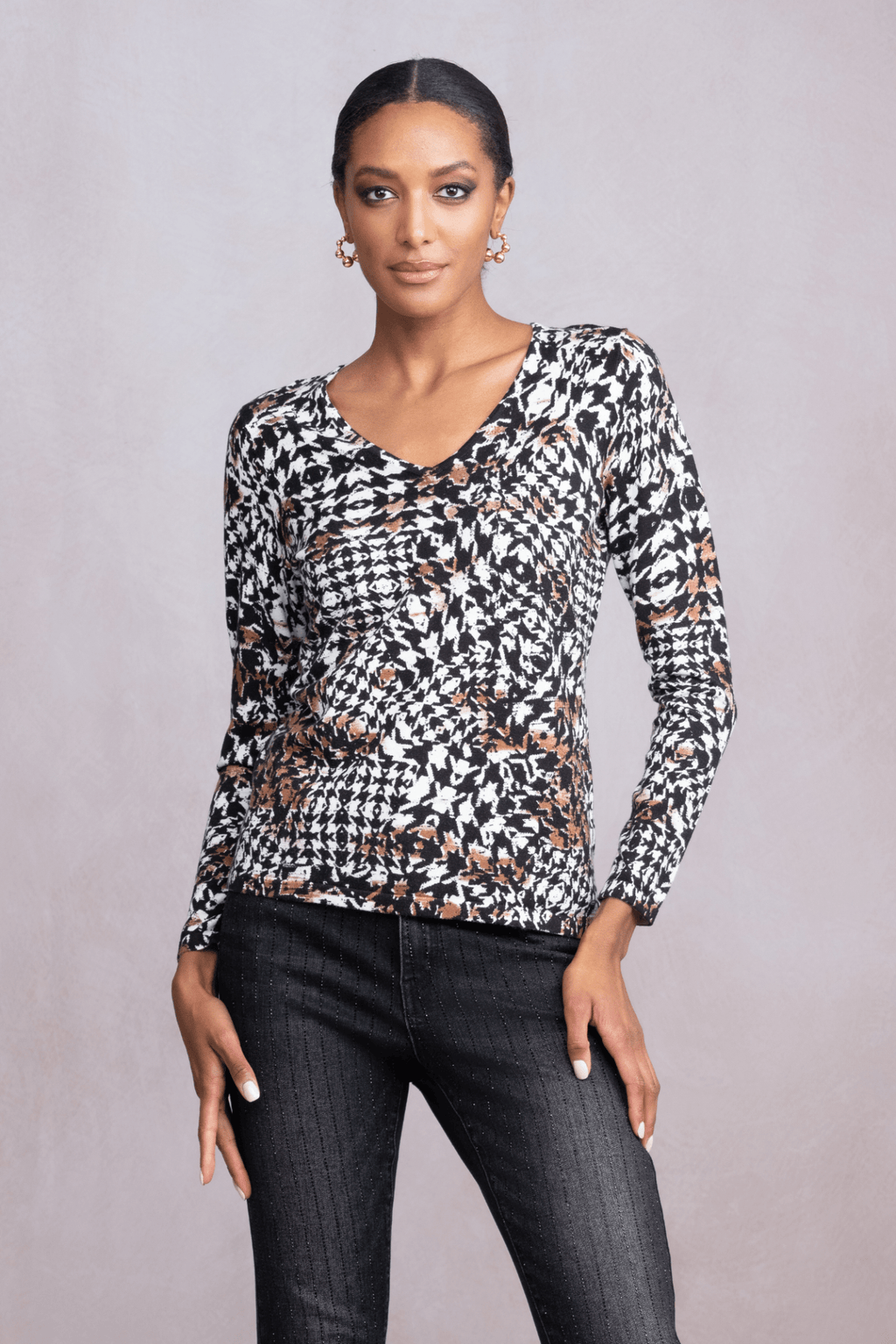 Alison Sheri A46202 Mixed Houndstooth V Neck Jumper