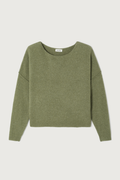 Shop the American Vintage Damsville Jumper in Lezard Chine at Dotique. A luxuriously soft wool blend knit in a relaxed fit with a timeless khaki green melange finish.