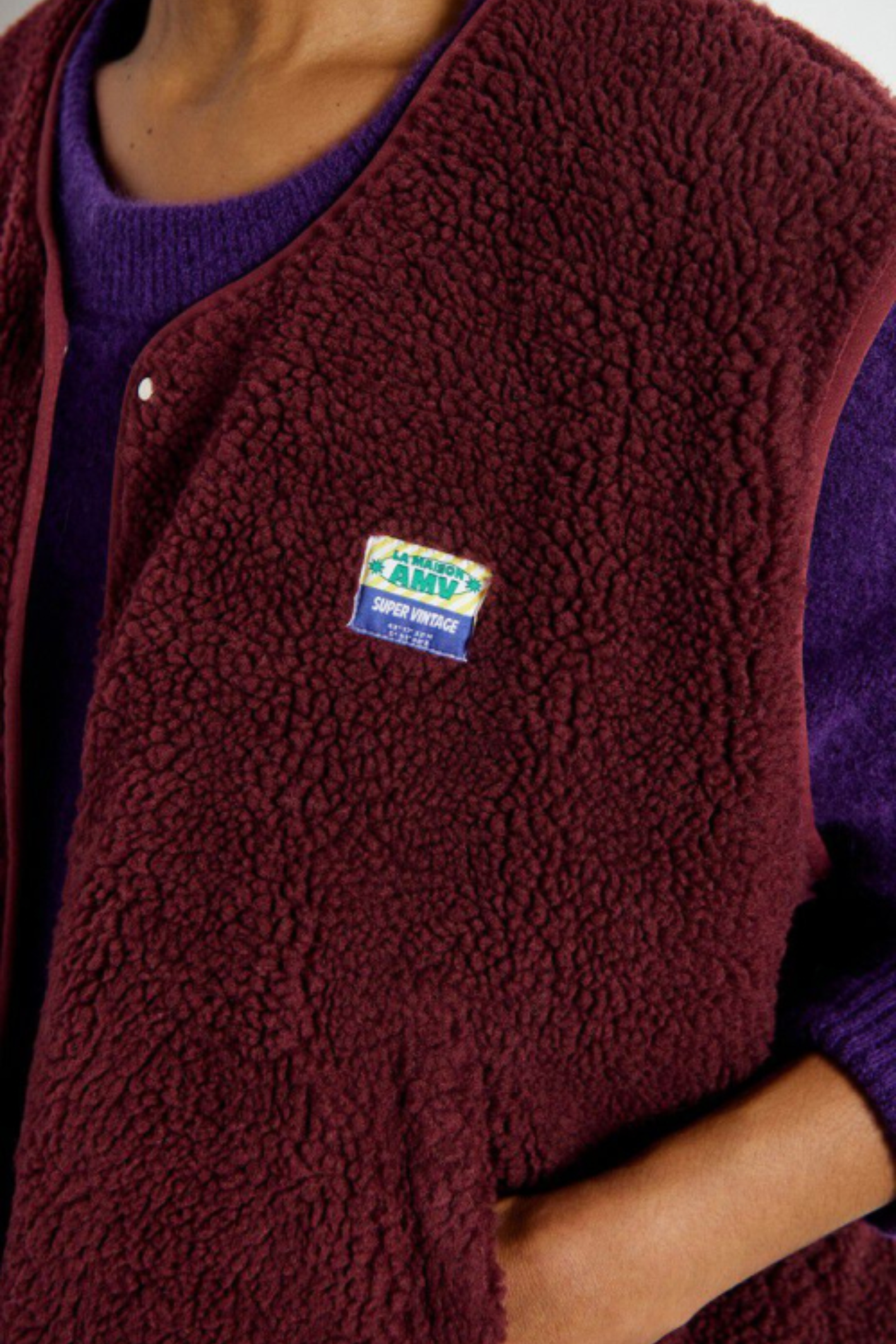 Soft fleece gilet by American Vintage. Lightweight, easy to layer and perfect for everyday wear. Shop the Hoktown gilet at Dotique.
