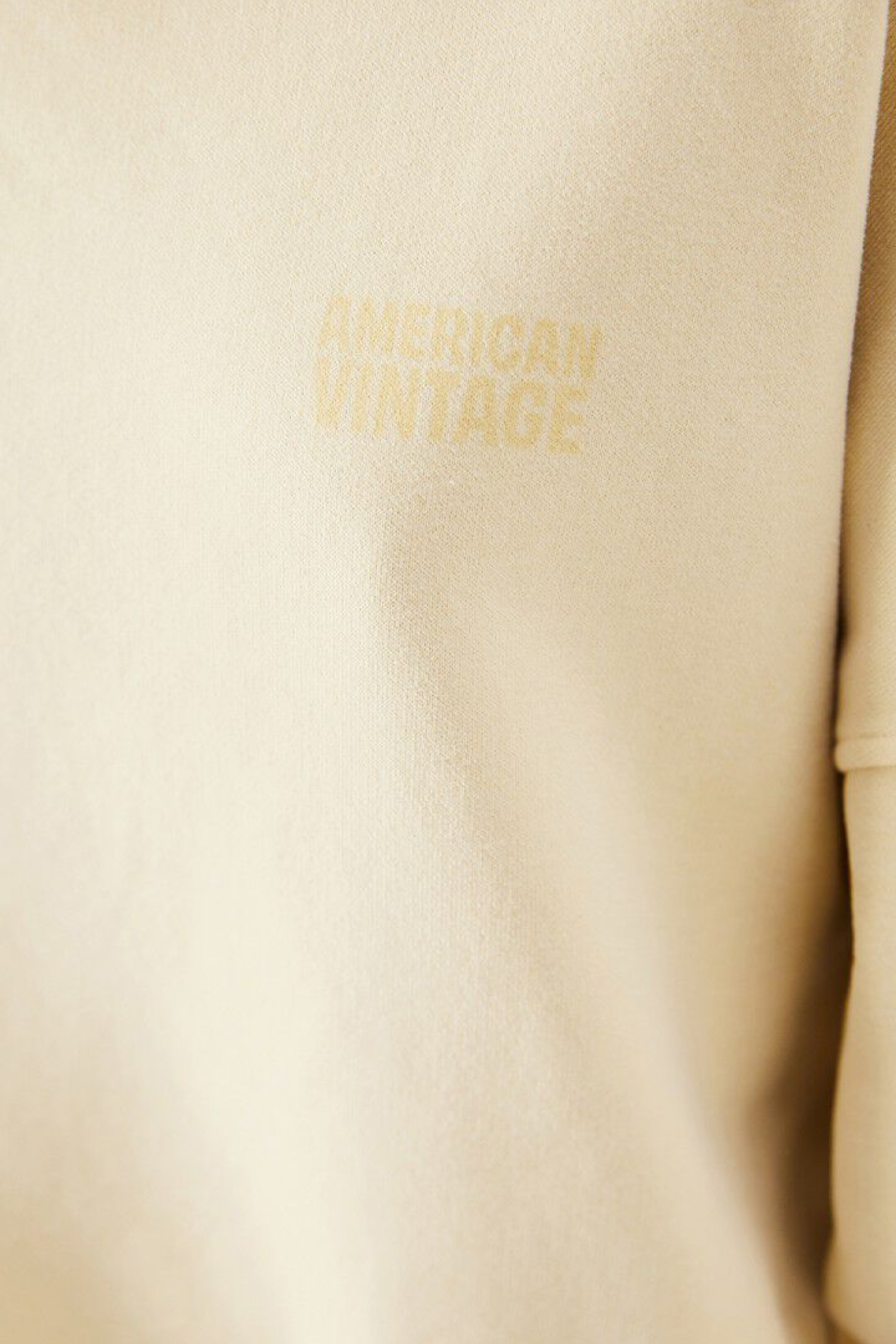 American Vintage Jitbay Sweatshirt in Limonade Vintage, a soft butter yellow oversized 100% cotton sweatshirt.