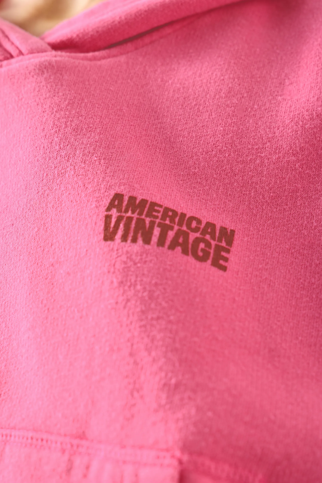 Close-up of logo detail on American Vintage Plizzy Cotton Hoodie – Petunia Vintage, shop American Vintage at Dotique