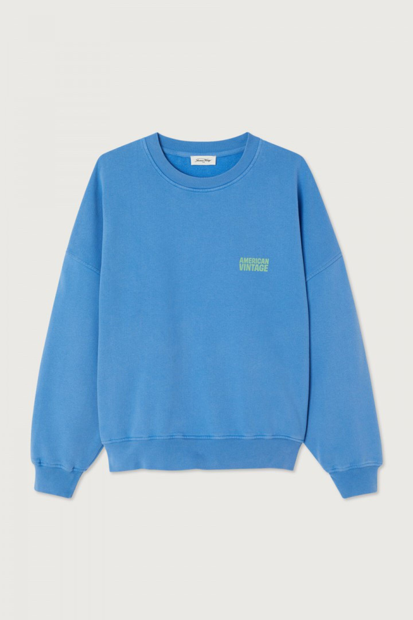 Shop the American Vintage Plizzy Sweatshirt in Vintage Nautical Blue at Dotique. Made from 100% cotton with an oversized fit. We recommend sizing down.