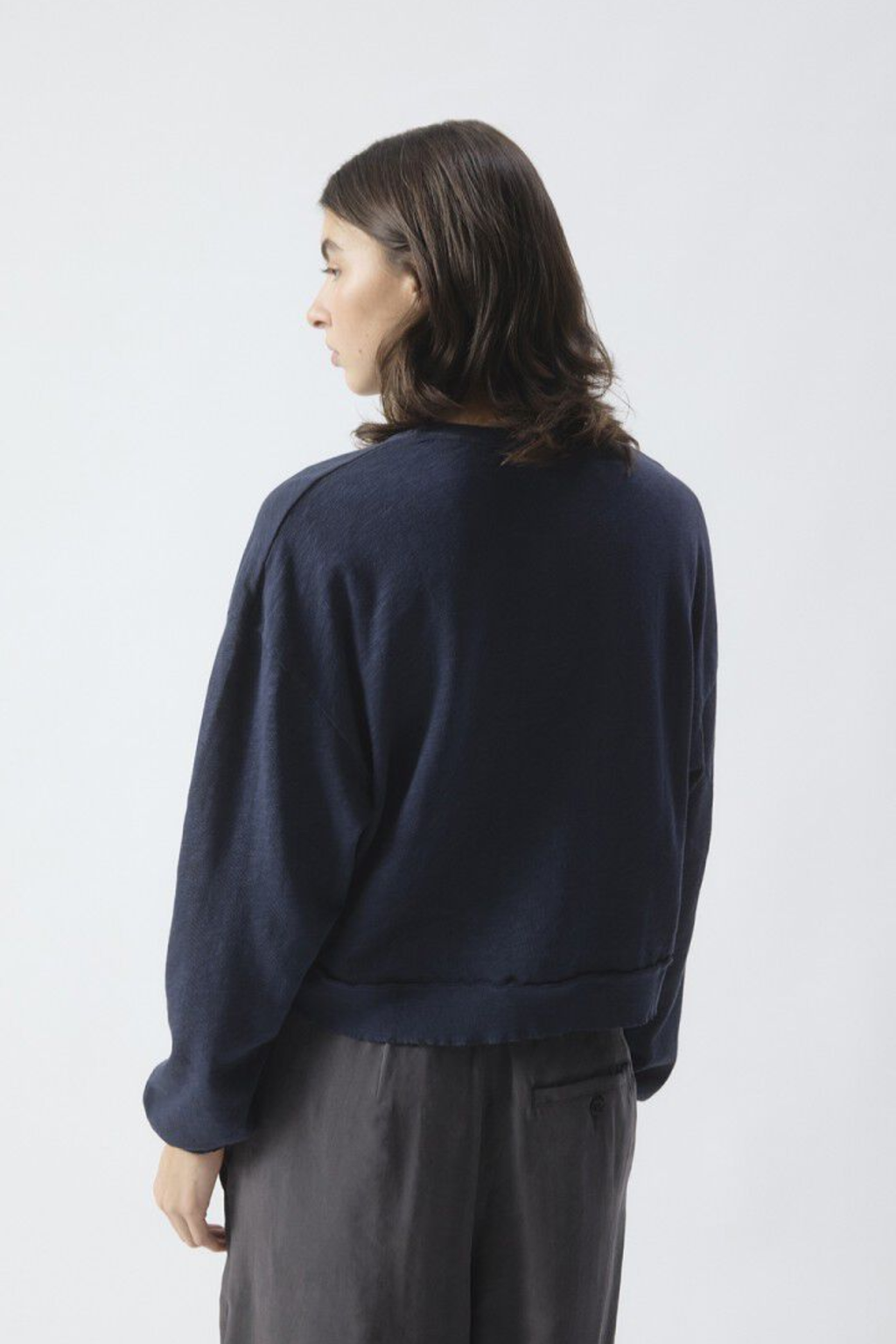 Shop the American Vintage Sonoma Long Sleeve T-Shirt in Navy Blue Vintage at Dotique. Crafted from soft 100% slub cotton with a relaxed fit for effortless everyday styling.