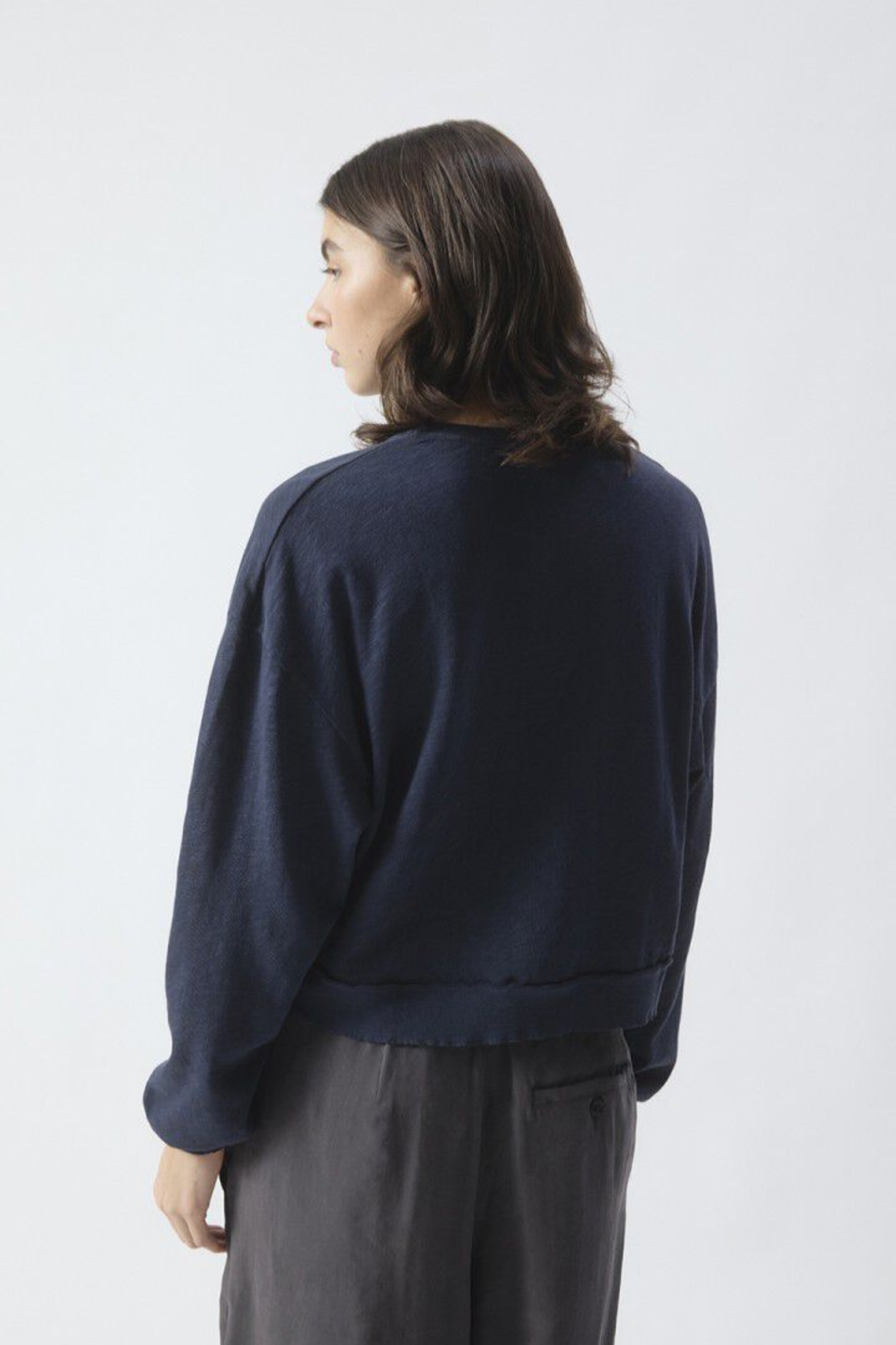 Shop the American Vintage Sonoma Long Sleeve T-Shirt in Navy Blue Vintage at Dotique. Crafted from soft 100% slub cotton with a relaxed fit for effortless everyday styling.