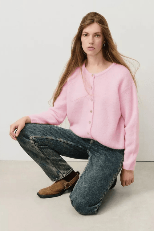 American Vintage Vitow cropped cardigan in Sugar Almond Melange pink with mother-of-pearl buttons
